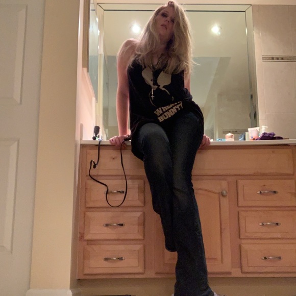 Meet your Posher, Kira - Picture 6 of 8